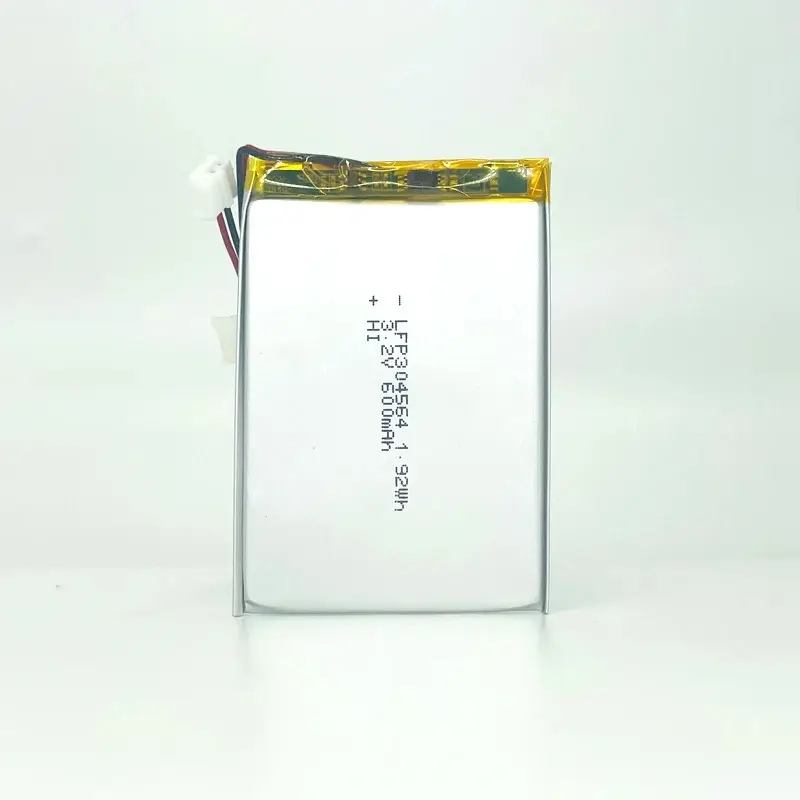 Batteria LiFePO4 personalizzata da 3,2V 304564 per elettronica di consumo